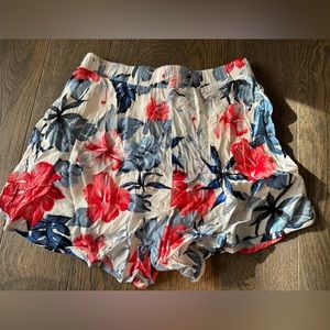 Floral pattern shorts